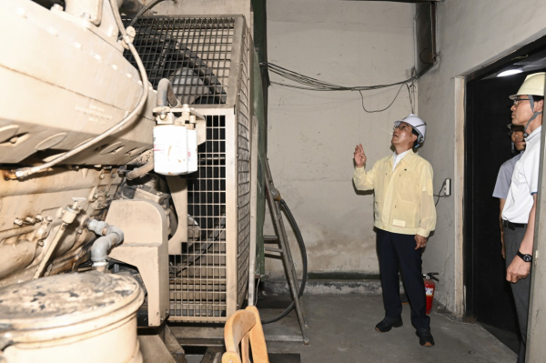 지난 9일 태평동 삼부아파트 1단지에 대한 현장 합동점검 모습