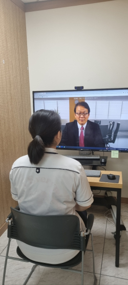 AI 모의면접 중인 학생