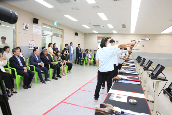 계룡 엄사중, 사격장(다빈관) 개관식 후 사격장 모습