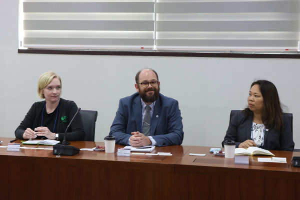 미국 풀브라이트 AIEA 방문단 한남대 방문 관계자 모습