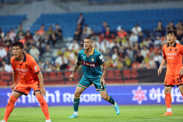 강원전 티아고 선수 모습