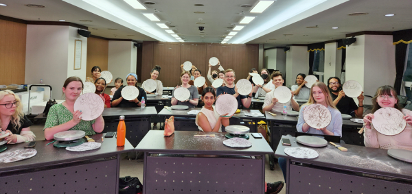 대전 서구 외국인 주민을 위한 한국문화교실 수업 장면