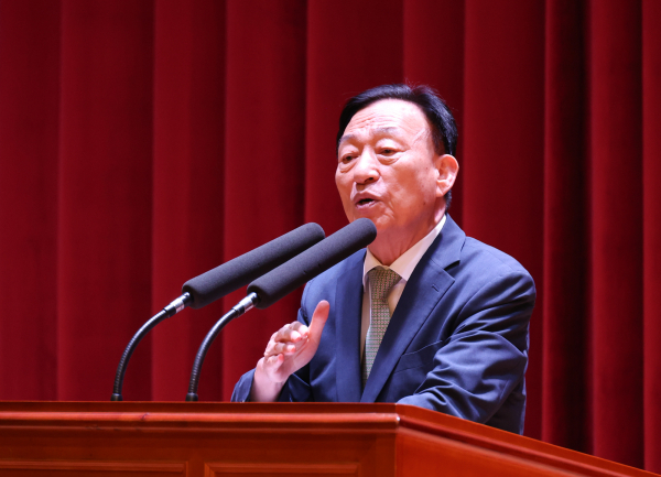 “부모-자녀 공감 소통을 위한 학부모 교육”에서 설동호 교육감 인사말 모습