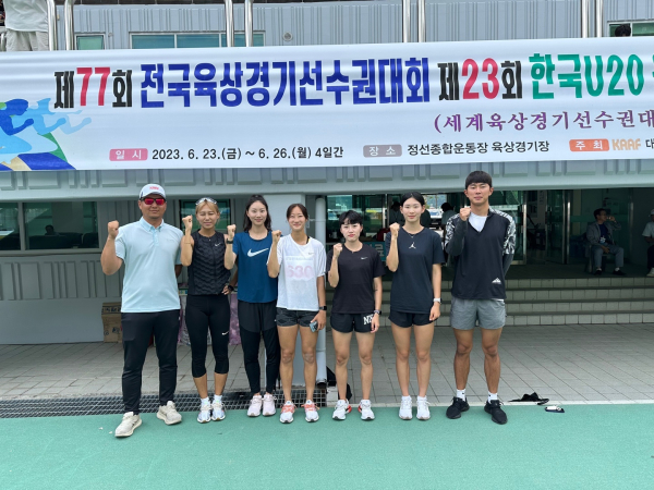 사진 왼쪽부터(김기덕 감독, 남인선, 장선영, 이희진, 이지호, 한이슬, 백광열 선수)