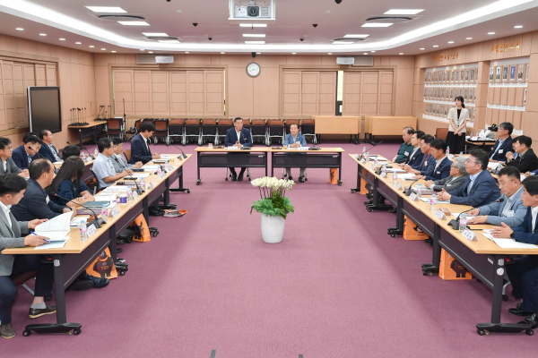 명예시장 및 명예 읍면동장 간담회 개최 모습