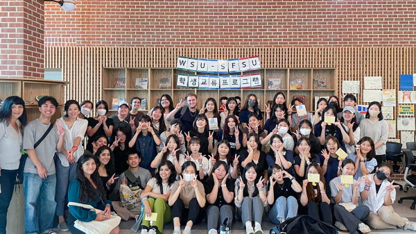 미국 샌프란시스코주립대학교와 학생교류 프로그램 진행 단체사진