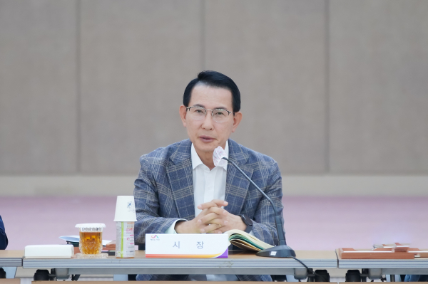 7일 서산시청 대회의실에서 열린 2023 상반기 실적 및 하반기 주요업무 계획 보고회 모습