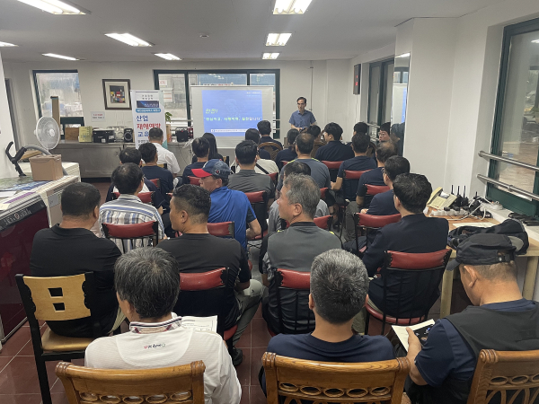 ‘위험요소 현장 진단 및 산업재해 예방 교육’ 진행 모습