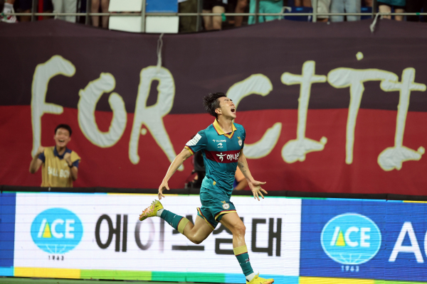 전북전 유강현 선수 모습