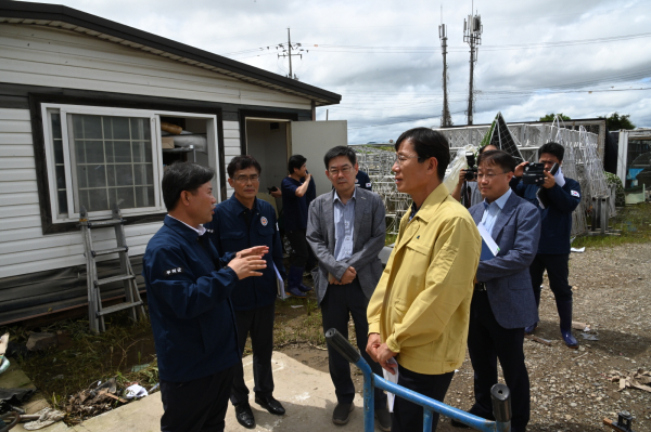 박정현 부여군수 관내 기업 수해현장 방문