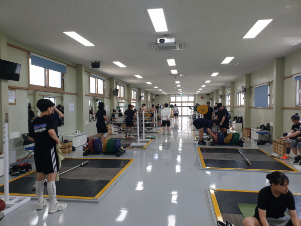 역도 전지훈련 모습