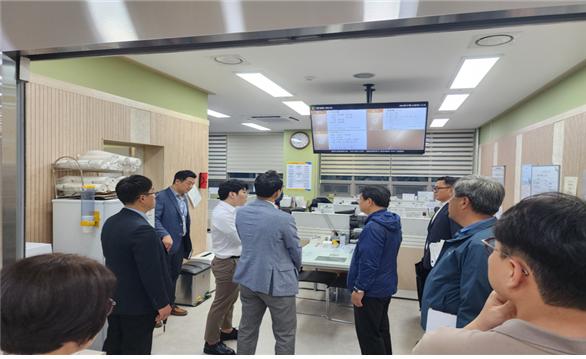 7월 11일 은하수공원 사무실을 찾아 직원 격려