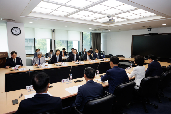 전국 10개 국가거점 국립대, 상호 업무 협약 모습