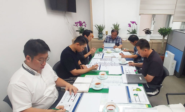 17일 시청 건설도시국장실에서 열린 성장관리계획 및 공업지역기본계획 수립용역 착수보고회 모습