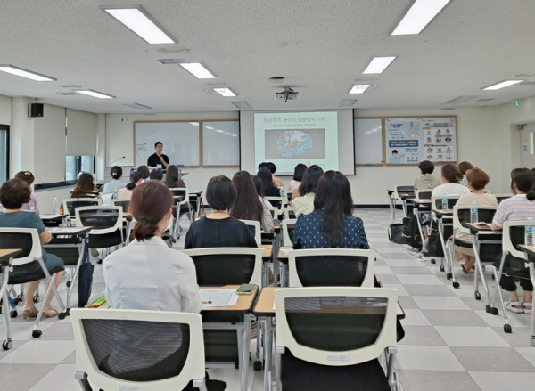 8월 요원 역량 강화 연수 진행 모습