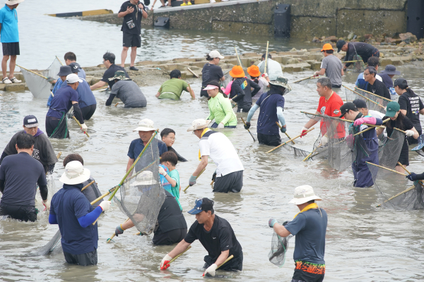지난 26일부터 27일까지 열린 '제17회 삼길포 우럭축제' 현장 모습