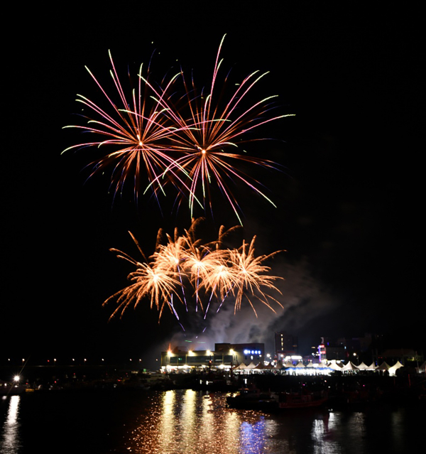 지난 26일부터 27일까지 열린 '제17회 삼길포 우럭축제' 현장 모습