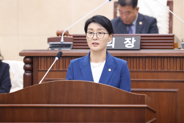 5분 발언을 펼치고 있는 김미정 계룡시의원