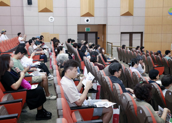 서구힐링 아트페스티벌 마켓 참여자 사전설명회 장면