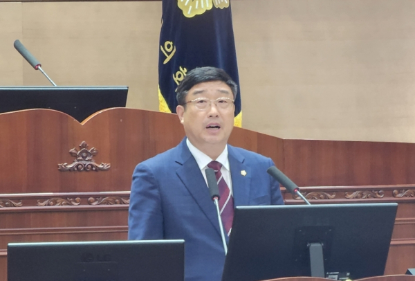 5분 발언을 하는 노종관 천안시의원/박동혁 기자