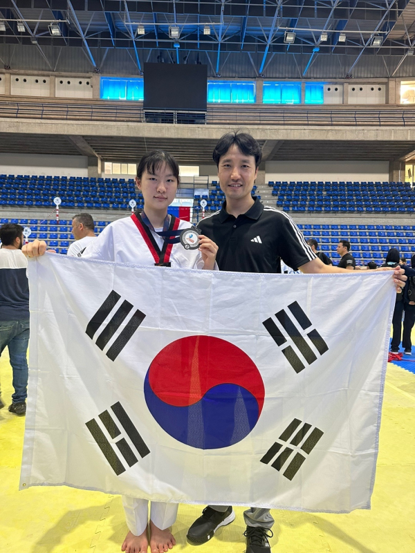 박소영(왼쪽), 손영복지도자(오른쪽)