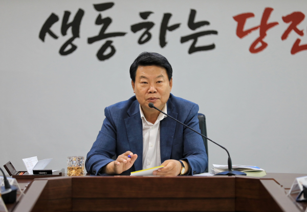 신규시책 보고회 주재하는 오성환 당진시장