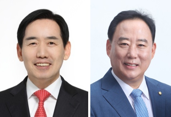 (왼쪽부터)국민의힘 정용선 당진시 당협위원장, 더불어민주당 어기구 국회의원.(이상 여야순)