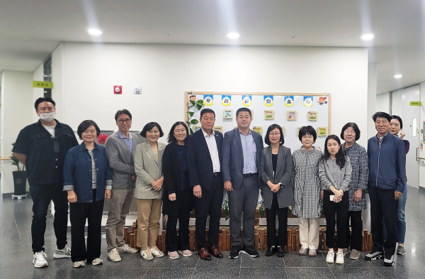 장애인 복지 강화를 위한 서울특별시 내 우수사례 자치구에 대한 벤치마킹 진행 모습