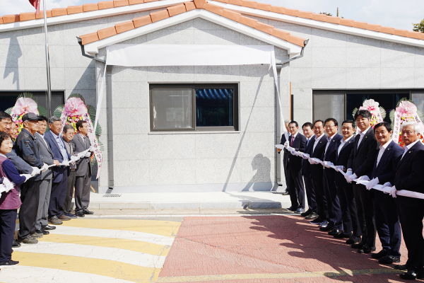 지난 11일 서산시 갈산1길 117 일원에서 열린 갈산3통 경로당 개관식 모습