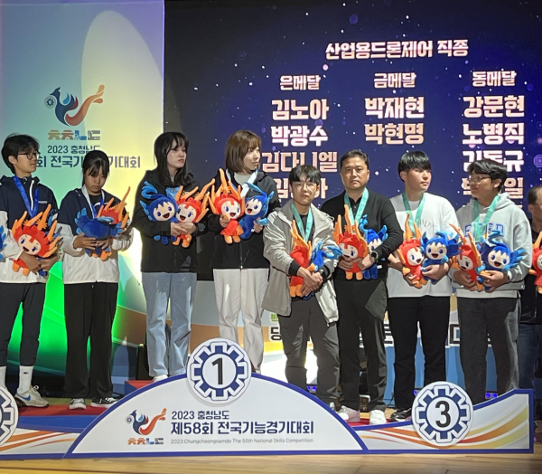 동메달(산업용드론제어/대전도시과학고)허경열교사(우3) 김동규(우4) 동