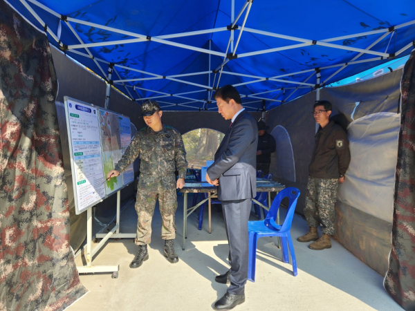 박범인 군수 현장 방문 모습