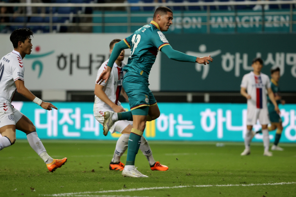 10월 22일,  수원FC전 티아고 선수 모습