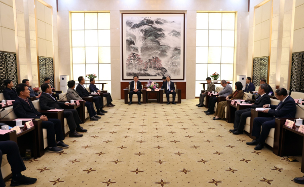 광동성 인민대표회의 접견