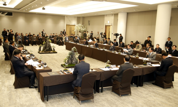 롯데리조트 부여에서 열린 민선 8기 2차년도 제2차 충청남도 시장·군수협의회 정기회의 개최 모습