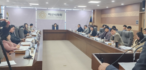 의원회의 진행 장면/사진=박동혁 기자