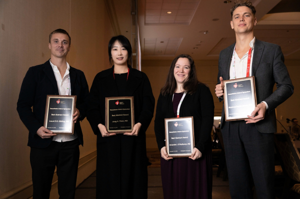 윤정아 전공의 최우수 구연발표상