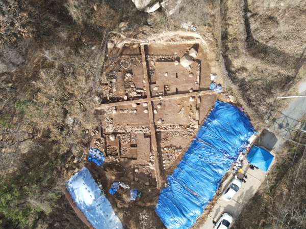 백화산성 태일전 터 발굴 (현장 원경)