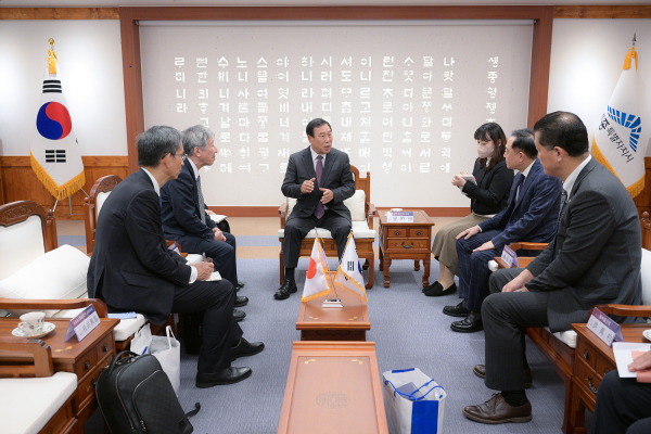 세종시-日 나라현립 의대-세종충남대병원, 연구개발 교류 강화간담회 진행 모습