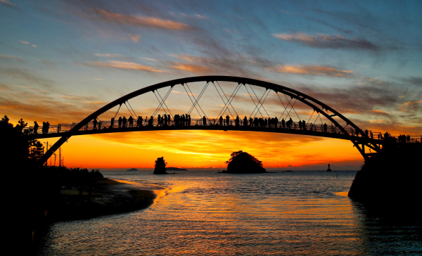 지난 방포 꽃다리 해넘이 모습