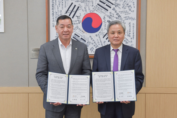 ‘어르신 안부를 묻는 우유배달’ 시행 업무협약식 모습