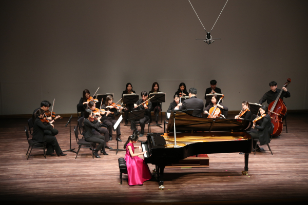 대전시립연정국악원에서 열린 지역문화예술을 위한 '2023 힐링콘서트'가 성황리에 마무리됐다.