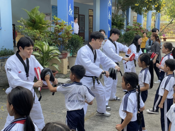베트남 해외봉사활동 (태권도) 모습
