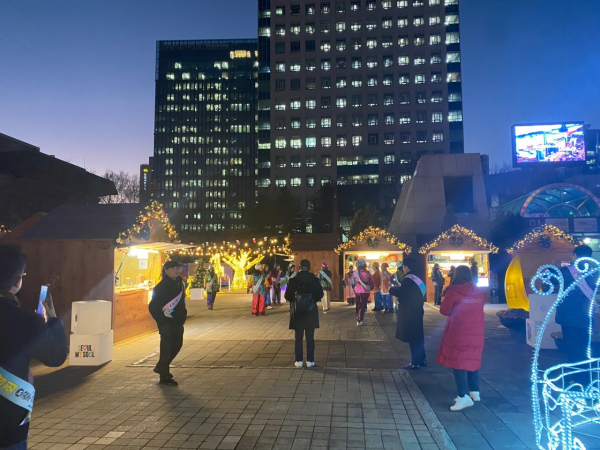 서울서 군밤축제 및 알밤박람회 홍보 진행 모습