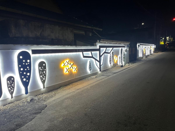 창소3리에 설치한 발광 다이오드(LED) 벽화 조명