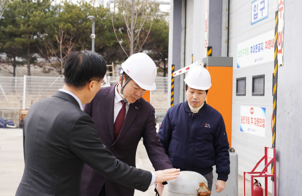 7일 홍순광 부시장이 자동차 산업 현장과 바이오·웰빙·연구 특구를 방문했다.