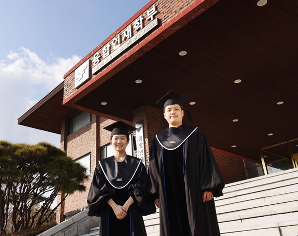KAIST 융합인재학부 첫 졸업생 고경빈(왼쪽)·김백호 씨