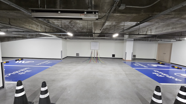 롯데백화점 대전점에 설치된 국가유공자 우선주차구역 4면