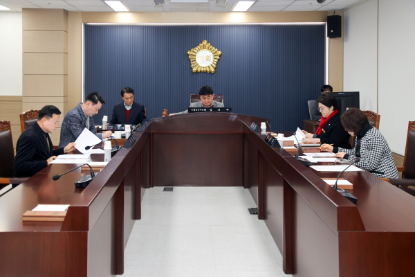 당진시의회 의회운영위원회 회의 개최 모습