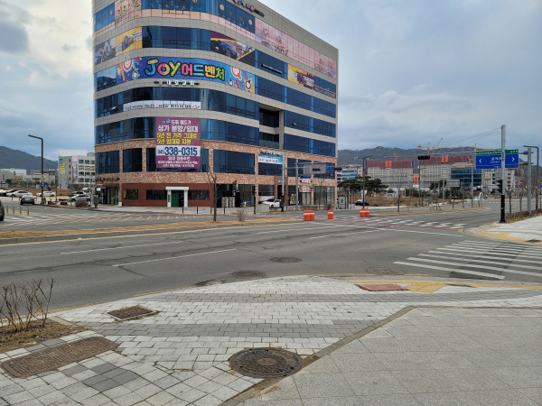 내포(애드가프라자앞) 교차로 정비공사 현장