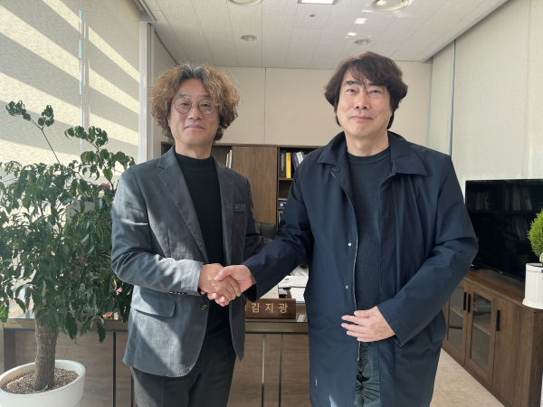 김지광 대표이사, 윤기철 총감독